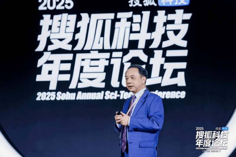 新型有機矽资料打破完全絕緣侷限，搖身成為半導體